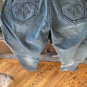 Like new Rock Revival jeans
